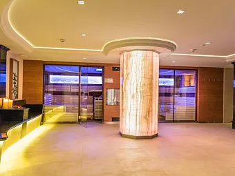 OESTERREICHISCHER HOF HOTEL 4* 
