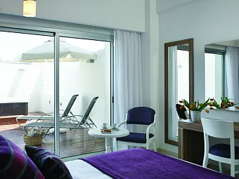  Отель ATLANTICA SEA BREEZE 5*