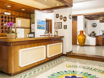 Отель AMBASCIATORI 4*