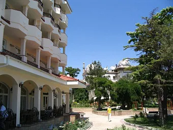 Крым. Феодосия. Отель АЛЫЕ ПАРУСА 4*.