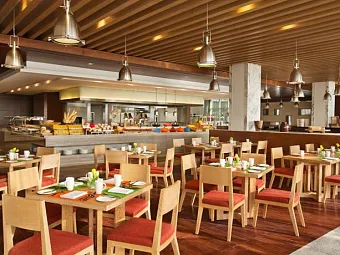  Отель DOUBLETREE BY HILTON DUBAI JUMEIRAH BEACH 4*
