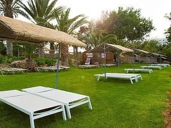 Отель CRYSTAL SPRINGS BEACH HOTEL 4*