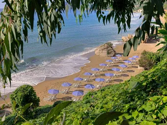 Пляж отеля MAYOR LA GROTTA VERDE GRAND RESORT 4 *