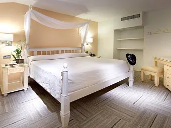 GRAND PALLADIUM PALACE RESORT SPA & CASINO 5*