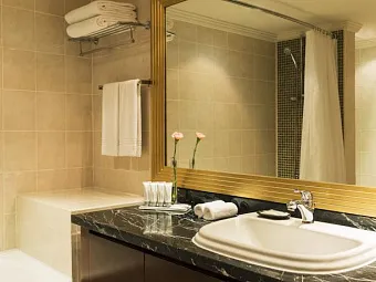 Отель LE MERIDIEN ABU DHABI HOTEL 4*