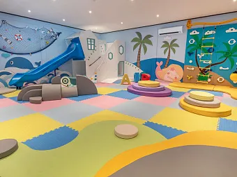 Детский клуб Jawa Kids на о-ве Мабин