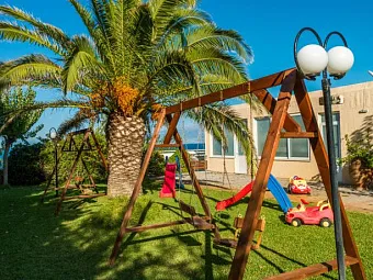 Отель NIFOREIKA BEACH HOTEL & BUNGALOWS 3*