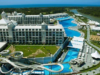 TITANIC DELUXE GOLF BELEK 5*