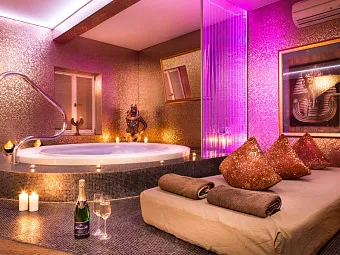 Отель ROYAL COURT 4*