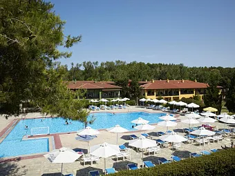 Отель SIMANTRO BEACH 4*