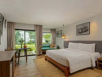 Deluxe Garden Room