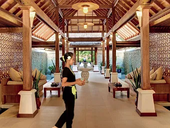 HIDEAWAY BEACH RESORT & SPA 5*, Мальдивы, Хаа-Алифу