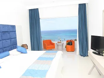  Отель ODESSA HOTEL 4*
