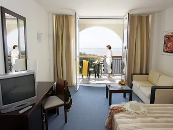 Отель IBEROSTAR SUNNY BEACH RESORT 4*