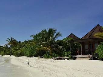 Отель KOMANDOO ISLAND RESORT 4*