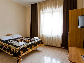 КОРОНА 3*