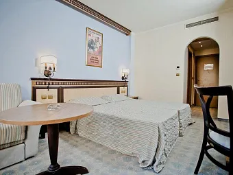 Отель ANDALUSIA 4*