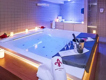 Отель CARLEMANY 4*