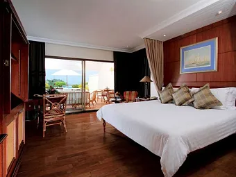 THE NAI HARN 5*