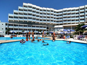  Hotel Laguna Materada 3*