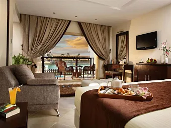 Отель SUNRISE GRAND SELECT CRYSTAL BAY 5*. Люкс с бассейном