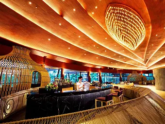 Lobby Bar