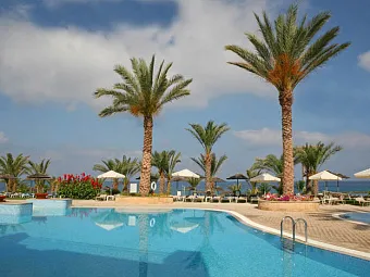 ST.GEORGE HOTEL SPA & GOLF BEACH RESORT 4*