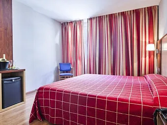 Отель ANDORRA CENTER 4*
