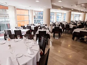 Отель CENTRIC ATIRAM 4*