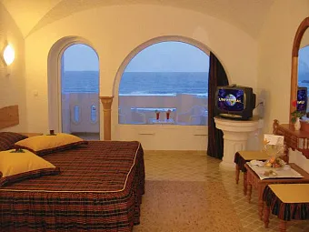 Отель GOLDEN TULIP TAJ SULTAN 5*