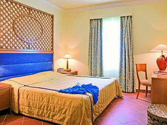 Отель CORFU CHANDRIS & VILLAS 4*