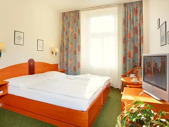 Отель MERKUR 3*