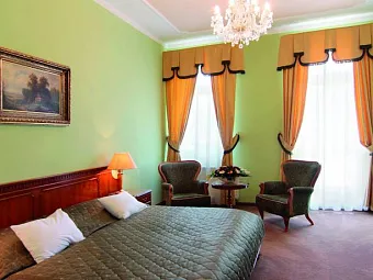  Отель BRISTOL GEORGY HOUSE 4*