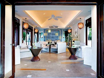 Отель MELATI BEACH RESORT & SPA 5 *