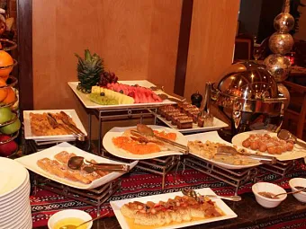 Отель GOLDEN TULIP AL BARSHA 4*