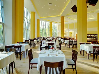  Загородный отель LES ART RESORT 4*