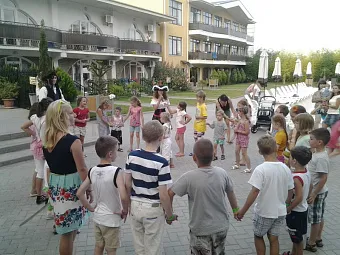 Крым. Алушта. Отель ДЕМЕРДЖИ 3*.