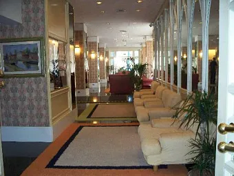  Отель MONACO & QUISISANA 4*