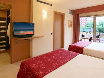 Отель GOLDEN BAHIA DE TOSSA 4*