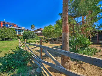 Отель LONICERA RESORT & SPA 5*