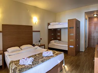 OMER HOLIDAY RESORT HV-1