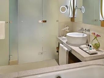  Отель MOVENPICK HOTEL JUMEIRAH BEACH 5*