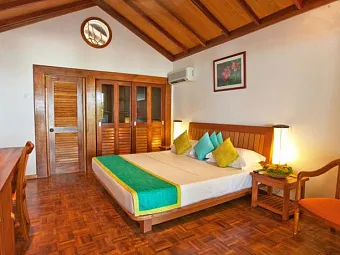 Отель REETHI BEACH RESORT 4*