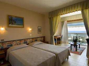  Отель MONACO & QUISISANA 4*