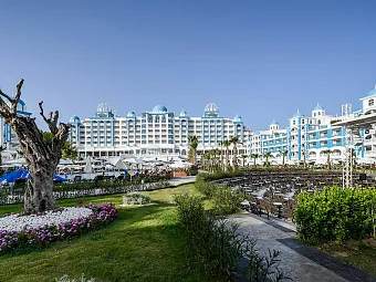 Отель RUBI PLATINUM SPA RESORT & SUITE 5*