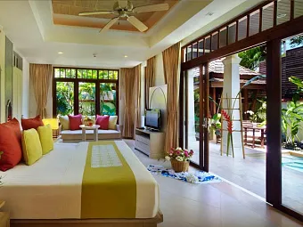 Отель MELATI BEACH RESORT & SPA 5 *