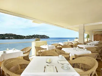 Отель  IBEROSTAR SUITES JARDIN DE SOL 4*