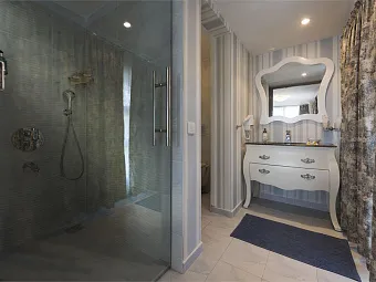   Отель QUATTRO BEACH RESORT & SPA 5*