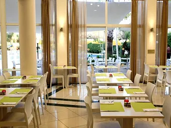 Отель SMARTLINE PROTARAS 3*