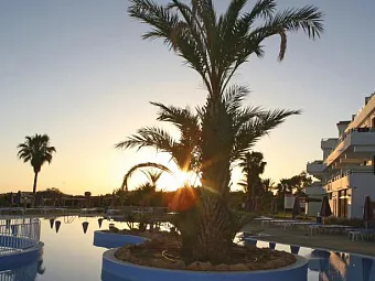 CORALLIA BEACH APTS (Cat. A) 3*